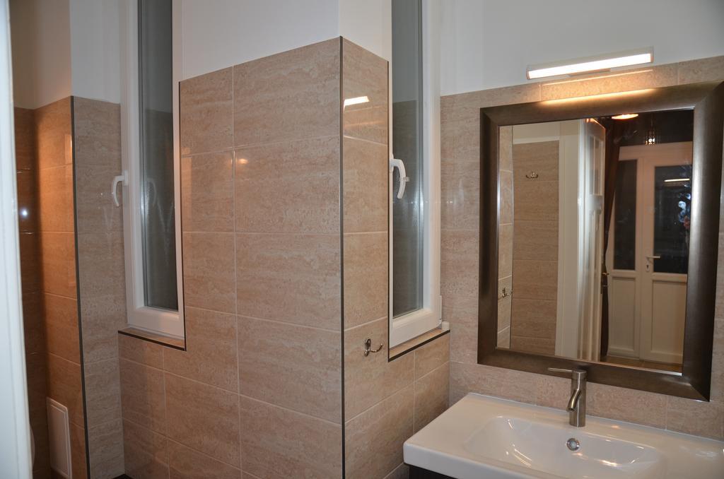 Vaci Street Downtown Apartments Budapest Bilik gambar