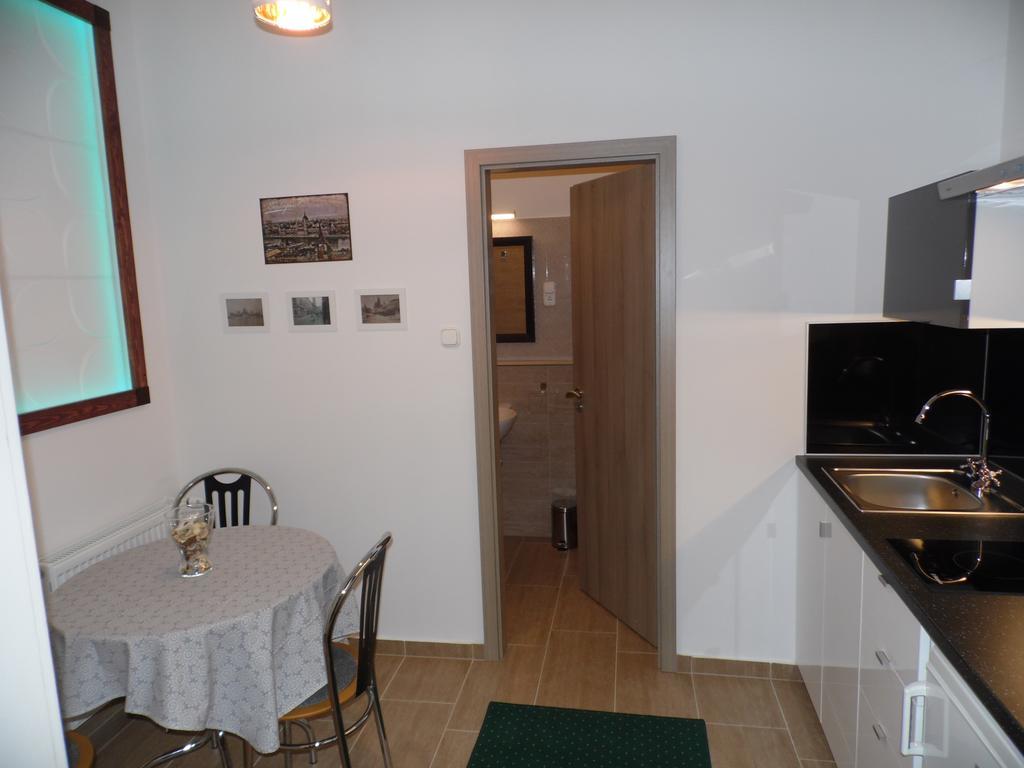 Vaci Street Downtown Apartments Budapest Bilik gambar