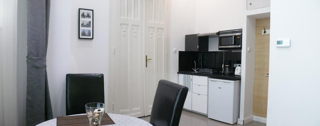 Vaci Street Downtown Apartments Budapest Luaran gambar