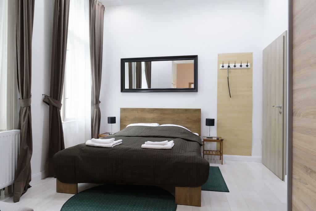 Vaci Street Downtown Apartments Budapest Luaran gambar
