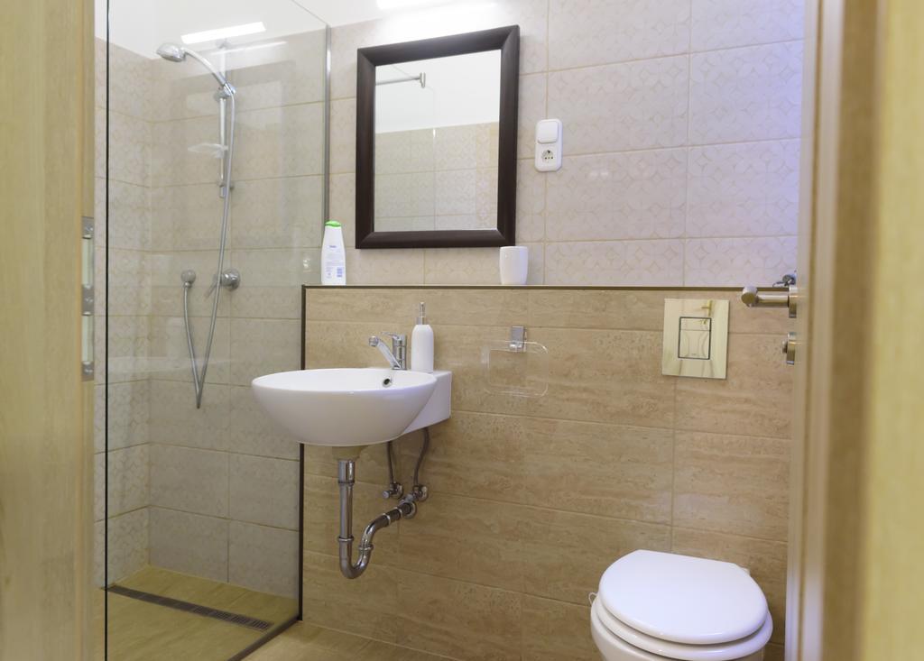 Vaci Street Downtown Apartments Budapest Luaran gambar